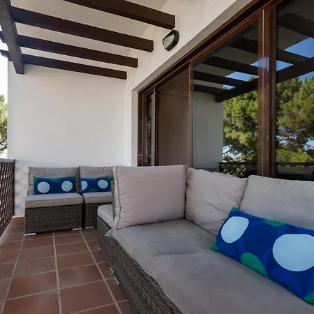 Golden Blue Falesia Daire *