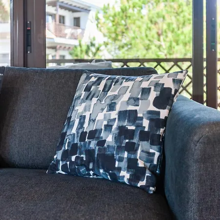 Golden Blue Falésia